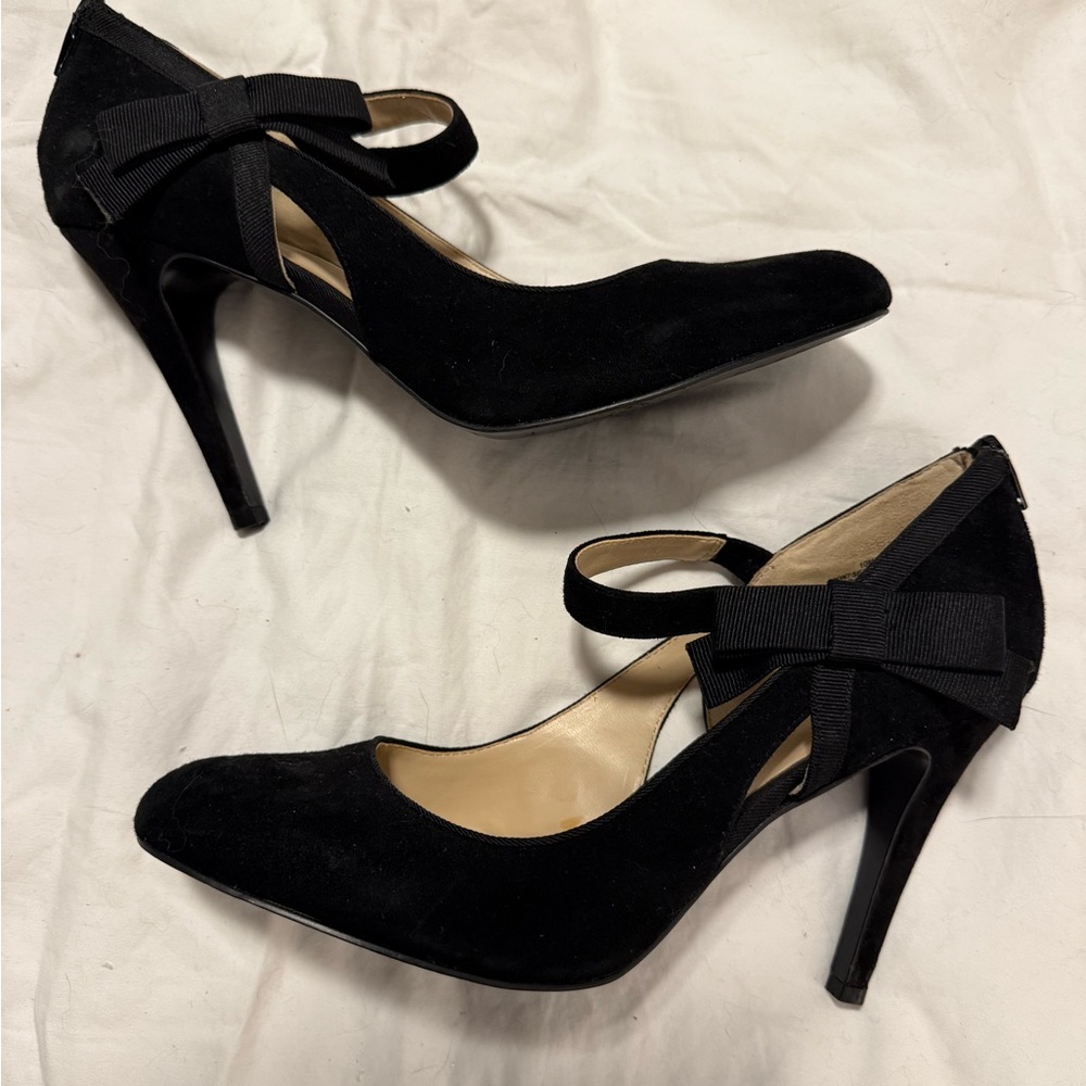 Nine West Black Heels with Bow Accent